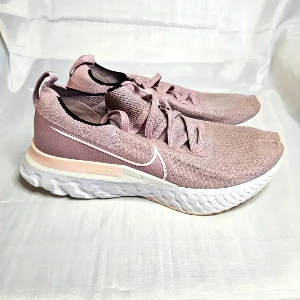 Woman's Nike React‎ Infiniti Running Shoes